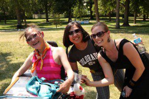 Mikelle, Susi, and Kari keeping cool.